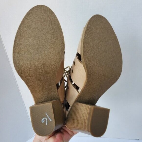 Neutral Nude Cage Heel Booties 7.5 EUC! NWOT - Picture 4 of 12